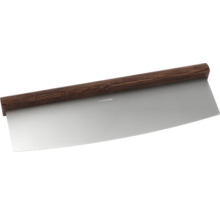 Kniv med trähandtag och böjt blad