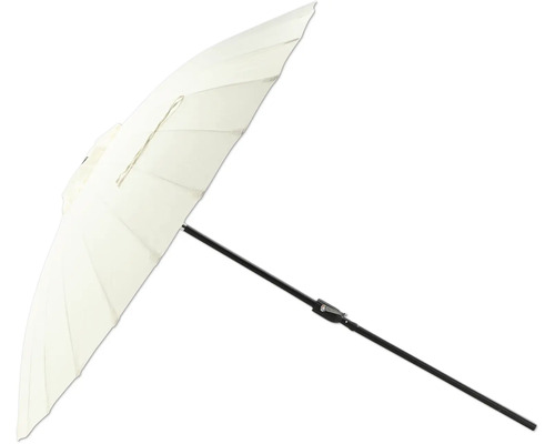 Öppet, ljust parasoll med mörk stång