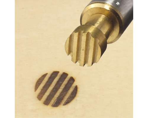 Brännstämpel med randigt mönster