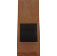 Metallskylt med mörk yta