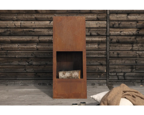 Fristående, rektangulär terrassvärmare i stål med vedträ