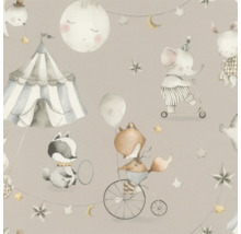 Illustration med cirkusmotiv och djur som elefant, räv och tvättbjörn