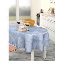 Oval bord med blå marmorerad duk i köket