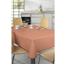 Matbord med textilduk i kök