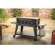Pit Boss Grill med fyra brännare, sidobord och gasflaska