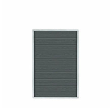 Grå trädörr med silverfärgad ram