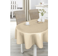 Dukat runt bord med duk och stolar i matsalen.