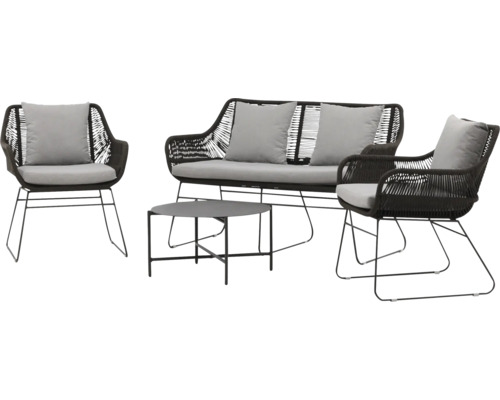 Trädgårdsmöbelset med två fåtöljer, en soffa och ett bord för utomhusbruk