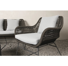 Trädgårdsstol med dyna och flätad design