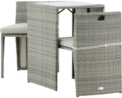 Grå balkongset med bord och två stolar