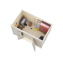 Interiörvy av ett trädgårdsskjul med trädgårdsredskap och utrustning