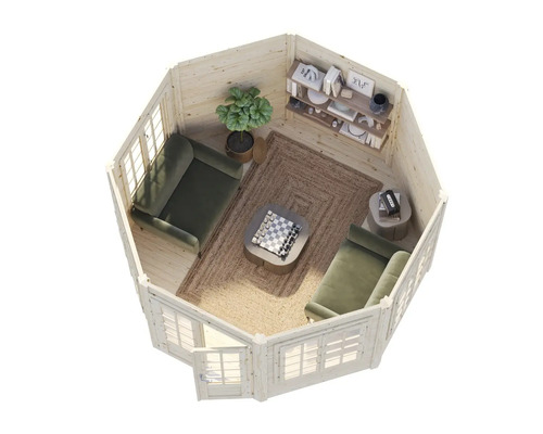 Interiörbild av ett trädgårdshus med möbler, en hylla, en soffa och ett schackbräde