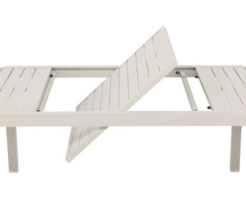 Utdragbart trädgårdsbord med utdragsfunktion