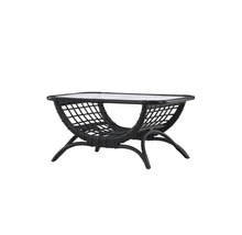 Trädgårdsbord med glasskiva och rottingutseende