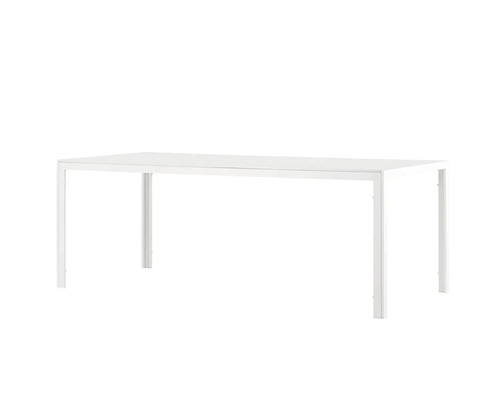 Rektangulärt matbord med metallram