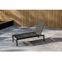 Solstol med justerbart ryggstöd för utomhusbruk