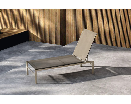 Trädgårdsstol av metall och tyg