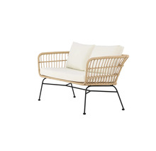 Trädgårdsbänk med rottingutseende och klädsel