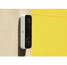 Yale Logo dörrklocka med kamera på väggen