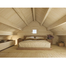 Ljust sovrum med träväggar, snedtak och dubbelsäng