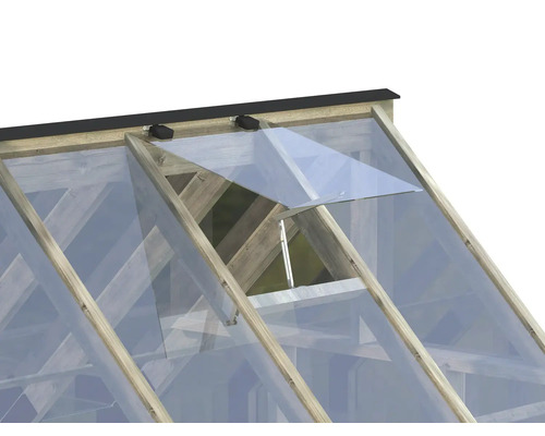 Detaljvy av ett växthus med ett öppet takfönster för ventilation.