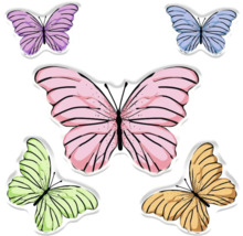 Fem fjärilar i olika nyanser.