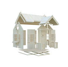 Lekstuga i trä, byggsats med tak, väggar och golv