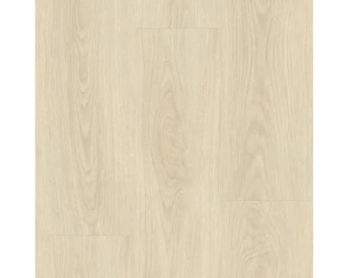 Ljust laminatgolv med träutseende.