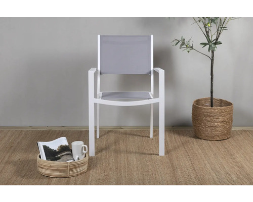 Trädgårdsstol med armstöd, vit ram och grå textil sits