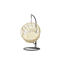 Hängstol med ram och ljusa kuddar