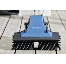 Nilfisk terrasstvätt med borstar för rengöring av terrasser