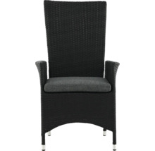 Svart rottingfåtölj med armstöd och grå sittdyna