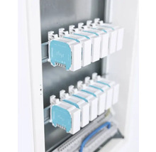 Rader med elektroniska styrenheter i en kopplingsdosa