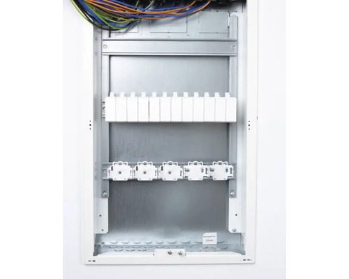 Elektrisk kopplingsdosa med kablar och säkringar