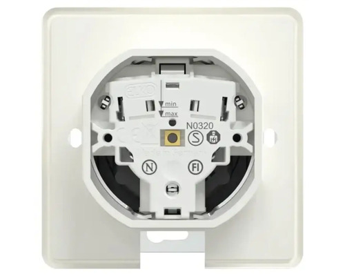 Detaljvy av ett eluttag med olika markeringar och symboler.