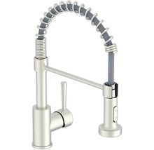 Köksblandare med flexibel pip och ettgreppsblandare