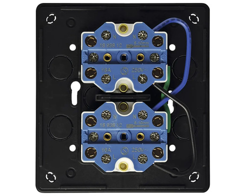 Dubbeluttag med elektriska anslutningar