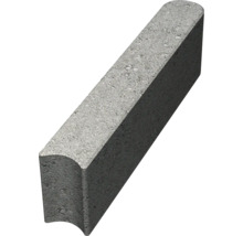 Kantsten av betong med rundad kant