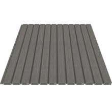 Trädäck av plast med räfflad yta