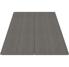 Två grå terrassbrädor av träkomposit