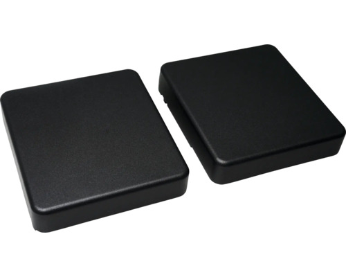 Två svarta fyrkantiga plastskydd