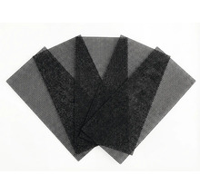 Flera svarta plastgaller