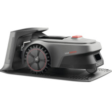 Robotgräsklippare på laddstation