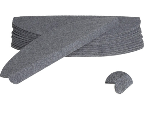 Trappstegsmattor av filt i en stapel