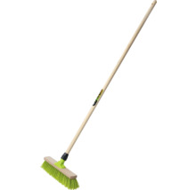 Gatukvast med träskaft och borst