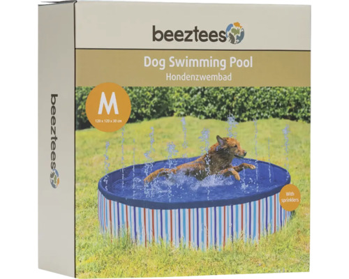 Beeztees-förpackning med logotyp, där en hund simmar i en hundpool med sprinklers