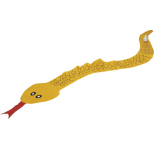 Gul dekorativ orm med LED-belysning och röd tunga