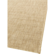 Beige matta av vävt material