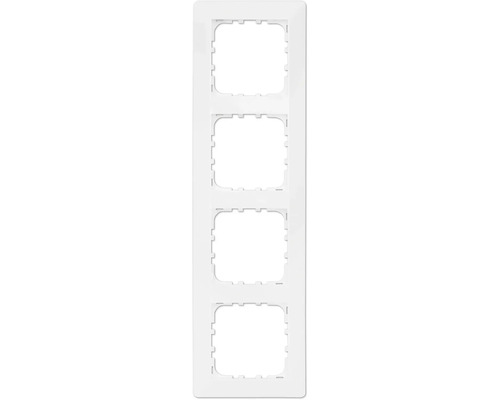 Täckram 4-fack för strömbrytare och uttag, av plast.