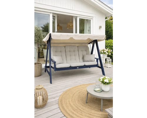 Hammock EDENWOOD 3-sits utan tak & dynor havsblå Tre-sits trädgårdsgunga av blått trä med grå dynor och beige tak på en träterrass.